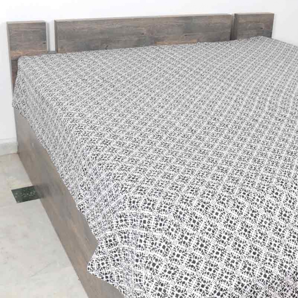 COTTON HAND BLOCK ALL OVER PRINT KANTHA BED COVER FOR ALL-SEASON