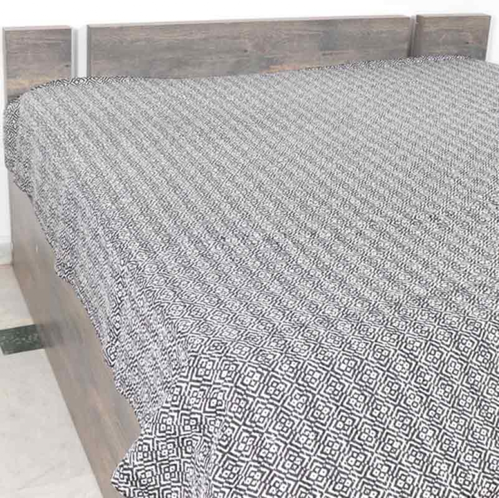 COTTON HAND BLOCK ALL OVER PRINT KANTHA BED COVER FOR ALL-SEASON