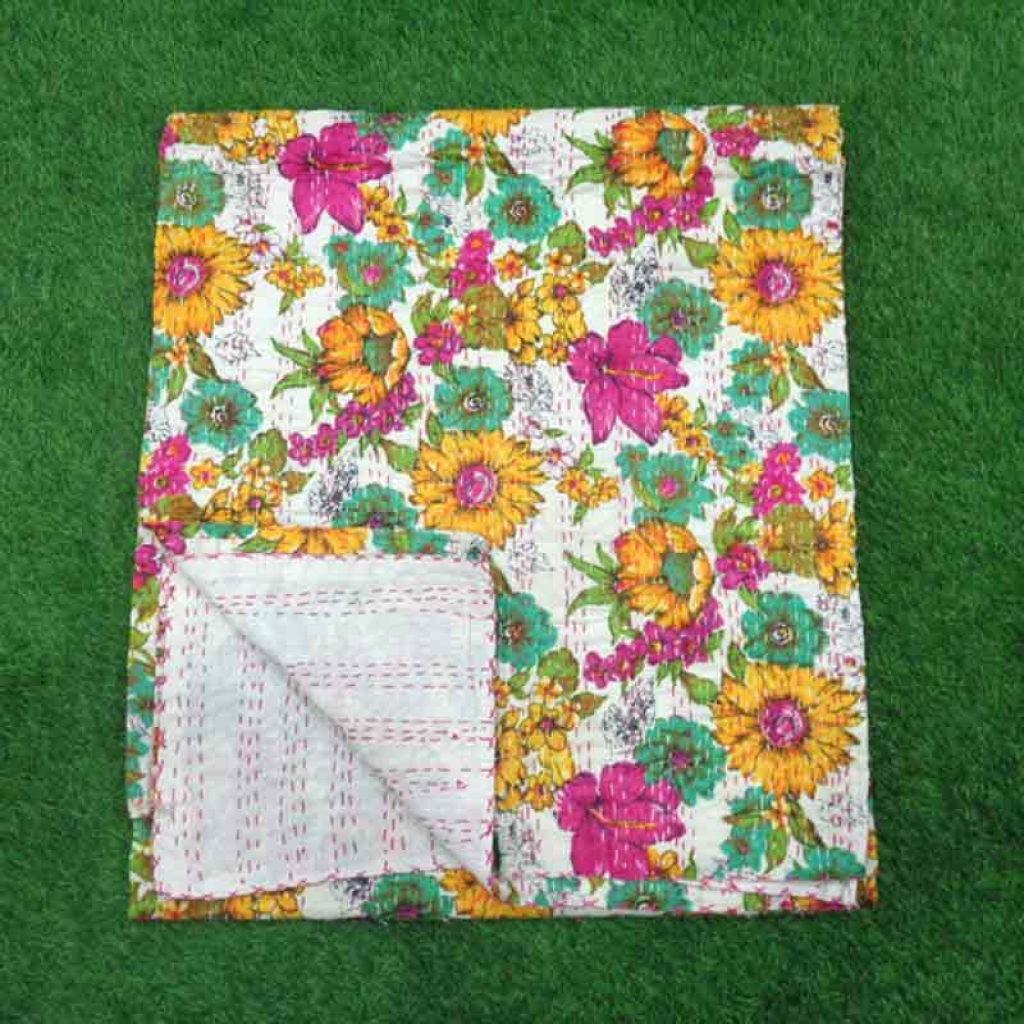 COTTON SCREEN PRINT ALL OVER FLORAL DESIGN KANTHA BED COVER FOR ALL-SEASON
