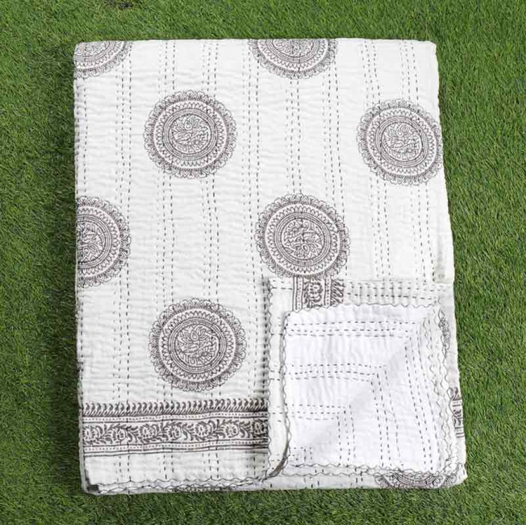 COTTON HAND BLOCK FULL PENAL KANTHA BED COVER FOR ALL-SEASON