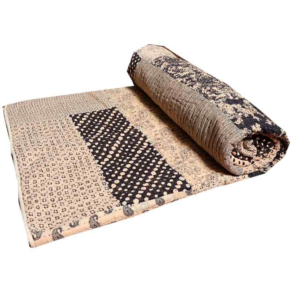 COTTON PATCH WORK ALL OVER PRINTED BED QUILTS FOR DECOR HOME