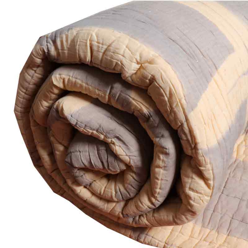 COTTON ALL OVER PRINTED BED QUILTS FOR DECOR HOME