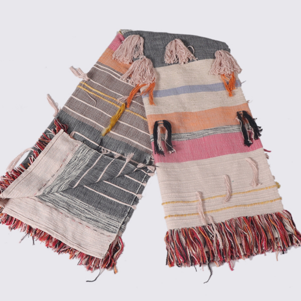 COTTON EMBROIDERY FANCY THROW