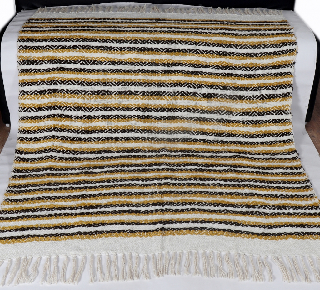 COTTON EMBROIDERY FANCY THROW