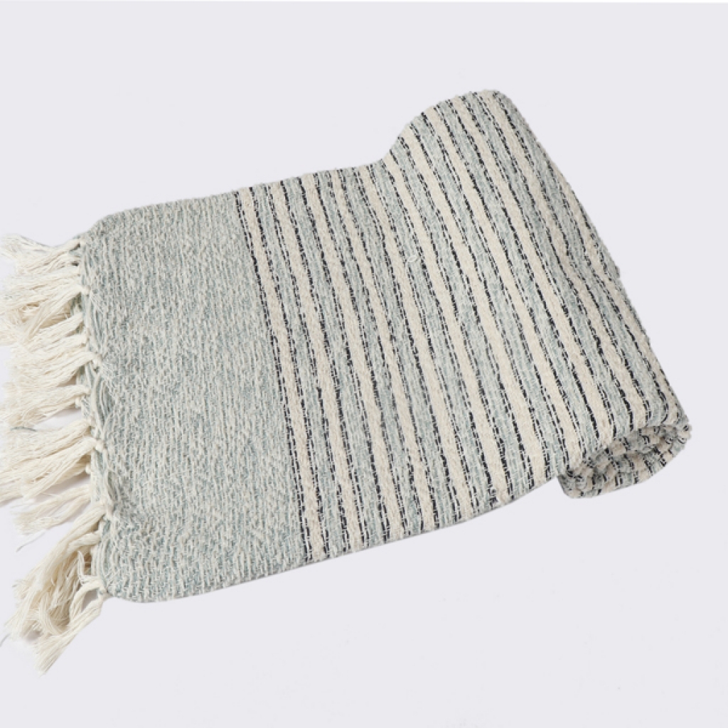COTTON FANCY THROW