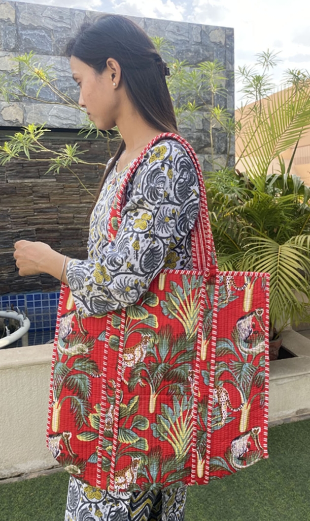 COTTON QUILTED TOTE BAGS