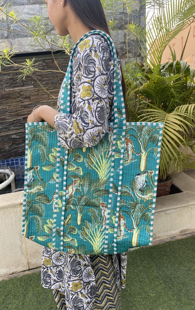 COTTON QUILTED TOTE BAGS