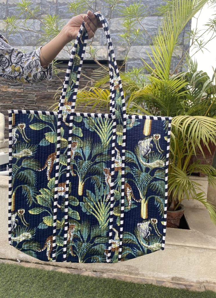 COTTON QUILTED TOTE BAGS